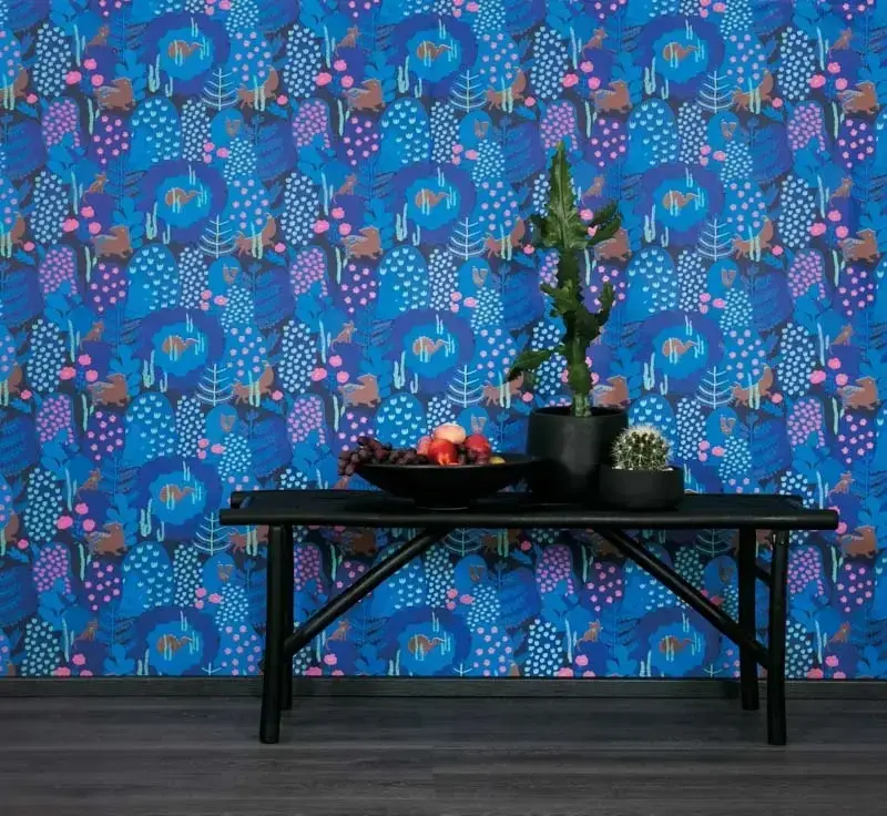 Vallila-satumetsa-nordische-marchentapete-blau-raumbild